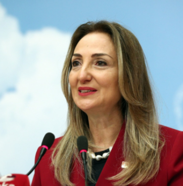 aylin-nazliaka
