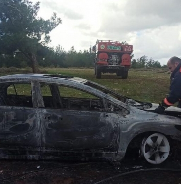 otomobilini-atese-verdi