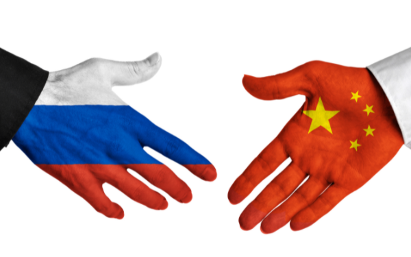 Çin’de buluşan Jinping ve Putin’den tarihi İpek Yolu’nu canlandırma mesajı