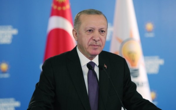 Erdoğan zaferini ilan etti, diğer siyasi parti liderleri çok yakında açıklama yapacaklarını belirttiler