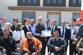 bakan_adil_karaismailoglu_rize_artvin_havaalani_whatsapp_image_2022-05-13_at_11.45.42_600_x_400