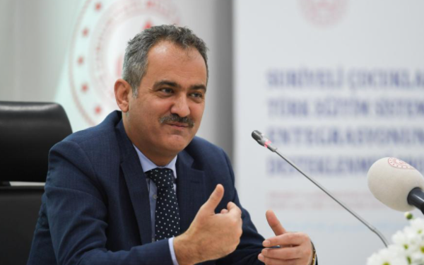 bakan_mahmut_ozer