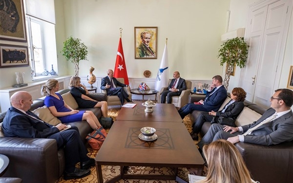 tunc_soyer_ingiltere_buyukelcisi