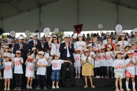 06062022_baskan_imamoglu_ozgurluk_sarkisini_742_yuvamiz_istanbul_mezunuyla_birlikte_soyledi_15_600_x_400