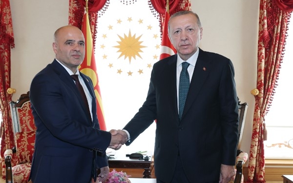cumhurbaskani_erdogan_kuzey_makedonya