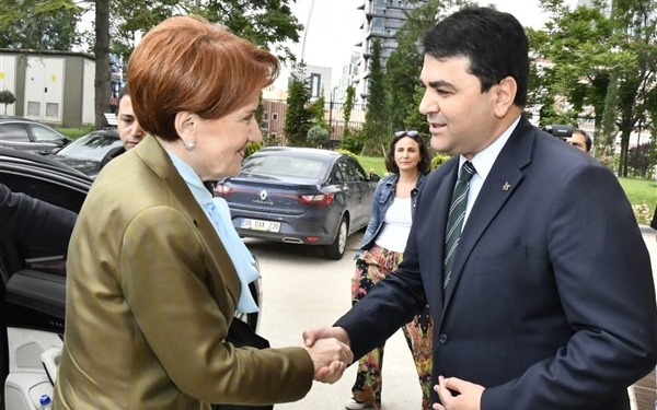 meral_aksener_gultekin_uysal_demokrat_parti