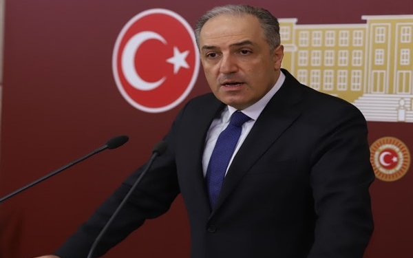 mustafa_yeneroglu_600_x_400_2