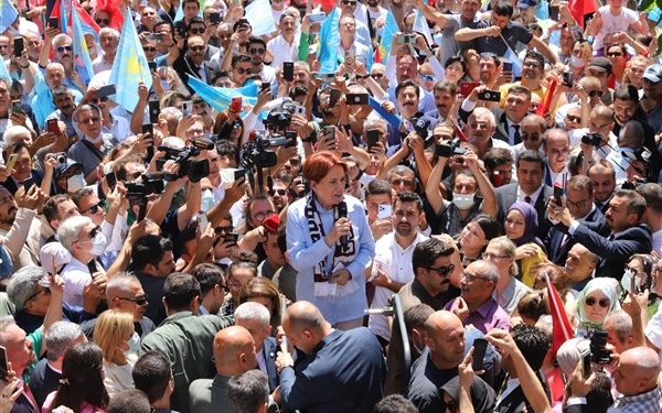 meral_aksener_bandirma_7_600_x_400