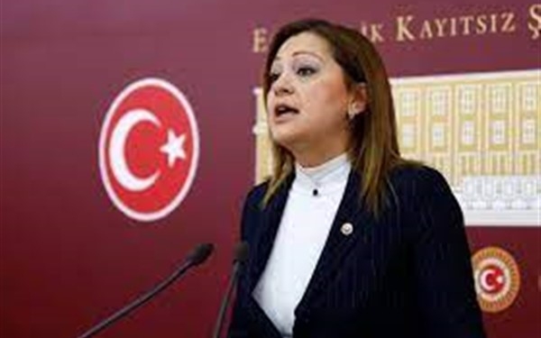 burcu_koksal_chp