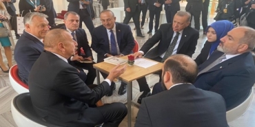 cumhurbaskani-erdogan-avrupa-siyasi-toplulugu-toplantisi-oncesi-liderlerle-bir-araya-geldi-459944