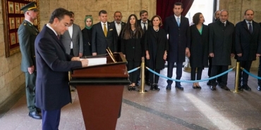 ali_babacan_anitkabir