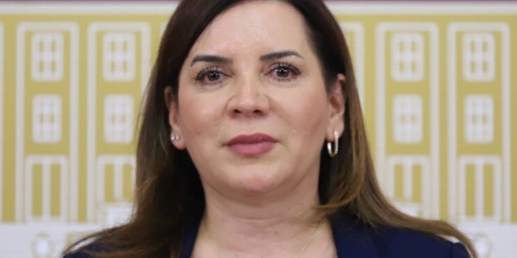 arzu_erdem_eyt