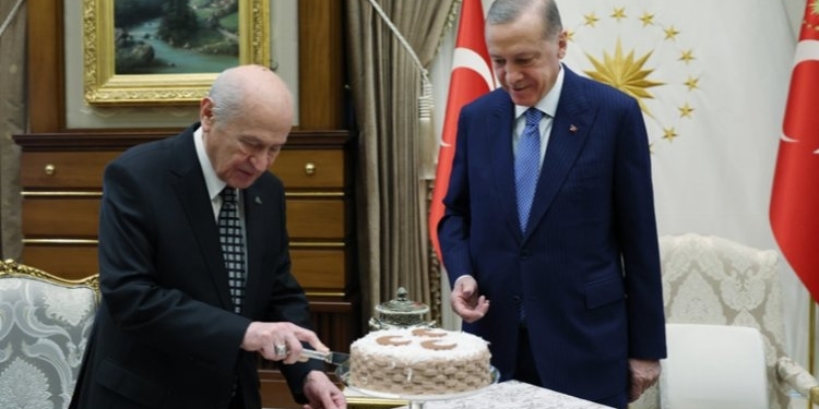 cumhurbaskani_erdogan_devlet_bahceli_dogum_gunu_kutlama