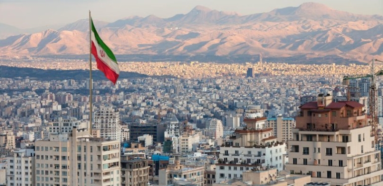 İran Cumhurbaşkanı ve Dışişleri Bakanını taşıyan helikopter kaza yaptı