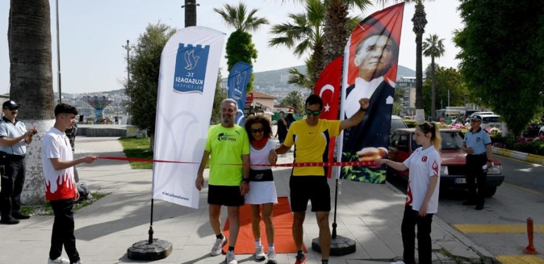 KUŞADASI’NDA GENÇLİK HAFTASI KUTLAMALARI BAŞLADI