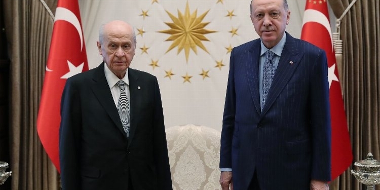 Erdoğan Bahçeli ile bir araya geldi