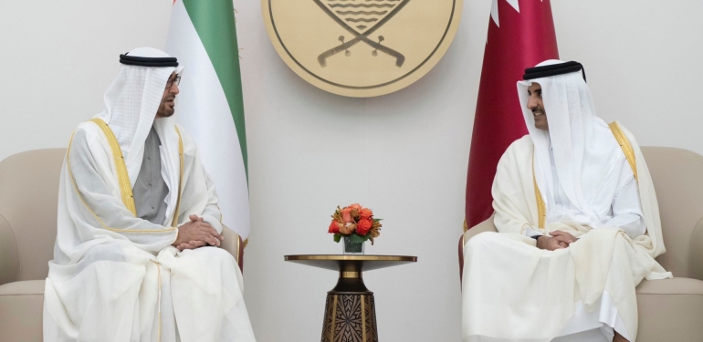 Katar ve BAE, 6 yıl sonra karşılıklı olarak büyükelçiliklerini yeniden açtı