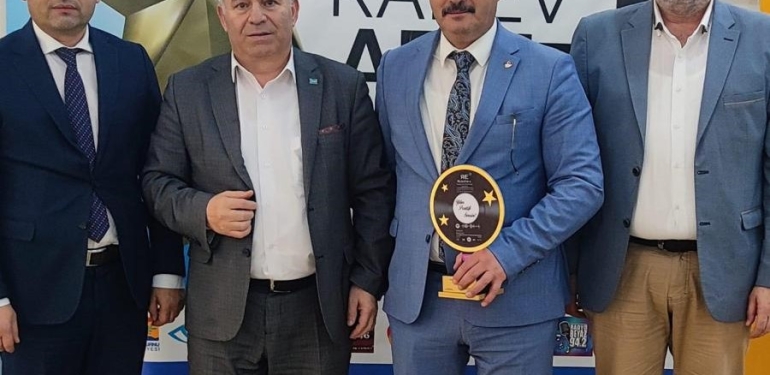 RADEV’DEN TİMBİR’E ÖDÜL.