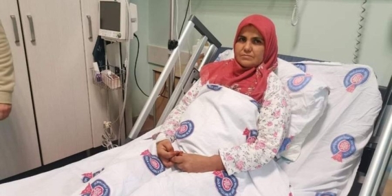 DEPREMİN MERKEZ ÜSSÜNDE KADAVRADAN BÖBREK NAKLİ