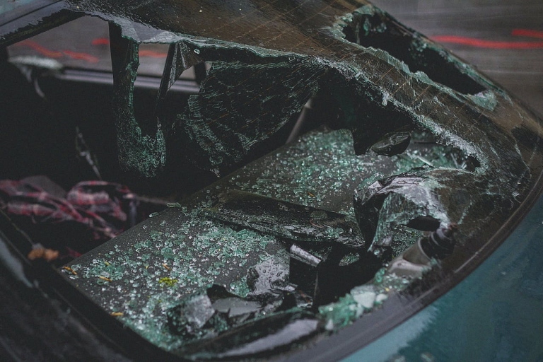 Zincirleme trafik kazası: 11 ölü, 57 yaralı