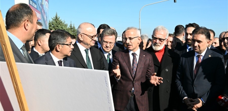 İki büyükşehir arası 14 saatten 3,5 saate düşüyor!