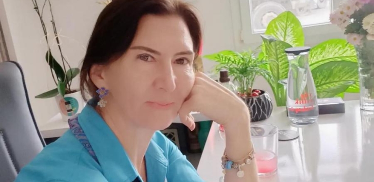 Anne, benim kızın…