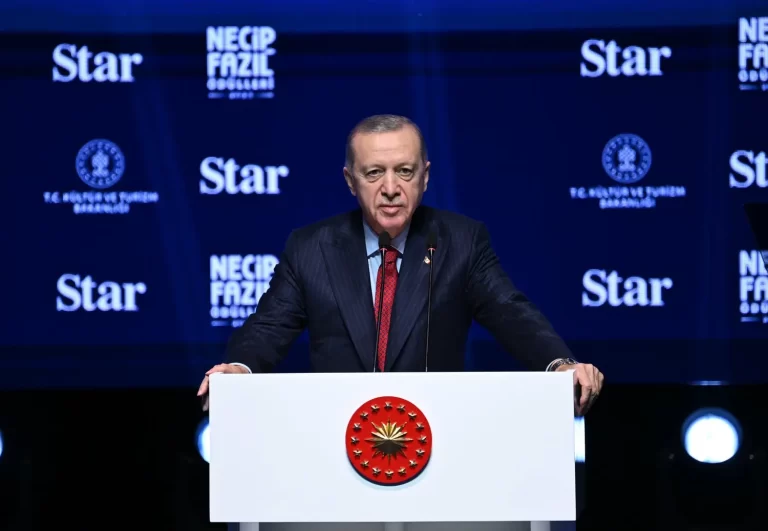 Murat Kurum: Cumhurbaşkanı Erdoğan, 26 belediye başkan adayını açıkladı