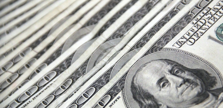 İstanbul’da ATM’lere sahte dolar yatıran 4 şüpheli tutuklandı