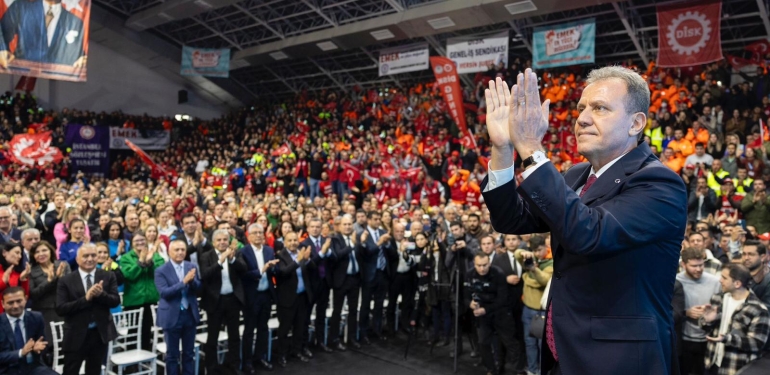 CHP’Lİ VAHAP SEÇER: “ADAY DİYENE BAKMA. ADAY DEDİRTENE BAK”