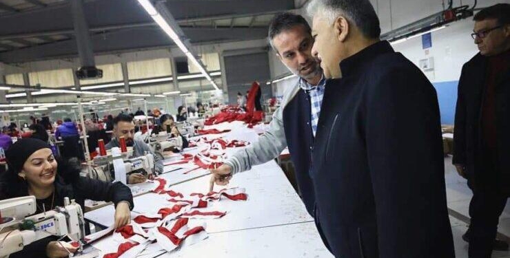 MHP Toroslar Belediye Başkan Adayı Ali Öz, tekstil çalışanlarıyla buluştu