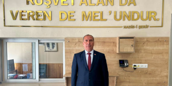 Yeniden Refah Partisi’nin Belediyelerinde Rüşvetle Mücadele: ‘Rüşvet Alan da Veren de Mel’undur’ Tabelaları Asıldı