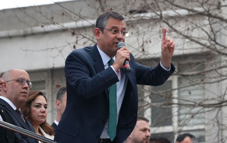 Antalya’da Teleferik Kazası: CHP Lideri Heyetiyle Olay Yerinde!