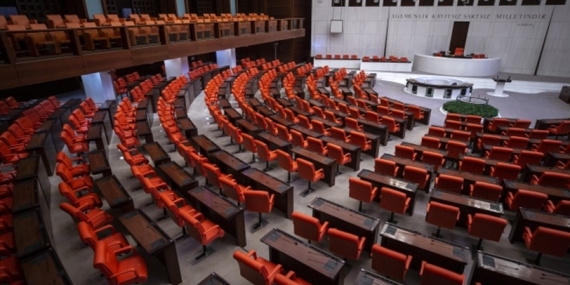 Meclis, 23 Nisan Özel Oturumu ve Ticaret Kanunu’nda Değişiklikler Görüşülecek