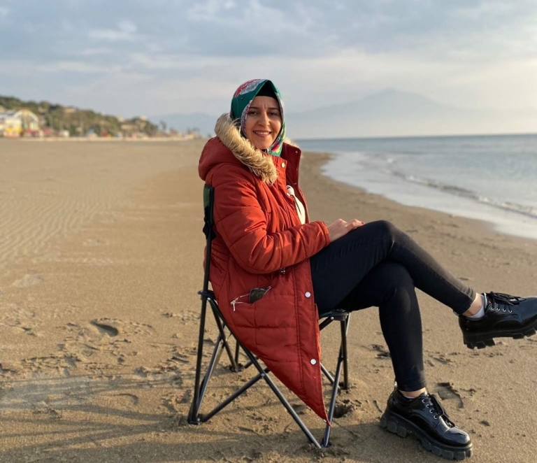 Mobilya Tutkusu ve Borçların Gölgesinde Yitip Giden Bir Evlilik Hikayesi
