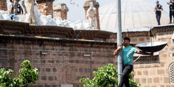 On Binlerce Kişi Manisa’da Mesir Macunu Festivaline Katıldı