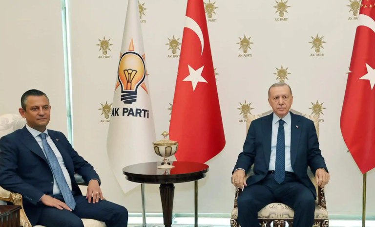 Erdoğan, CHP Genel Merkezini Ziyaret Etmeye Hazırlanıyor: 18 Yıl Sonra Bir İlk
