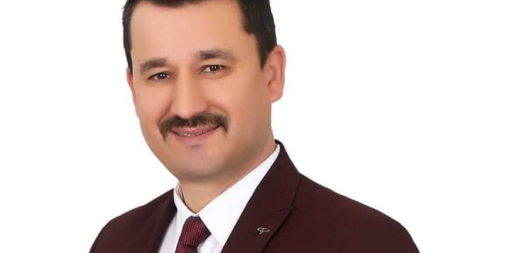 Adana Sarıçam Belediyesi Zafer Partisi Başkan Adayı Ali Develi yumruklu saldırıya uğradı