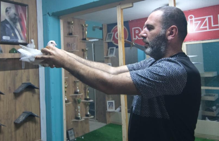 ÜNLÜ İŞADAMINDAN DÜNYADA BİR İLK<br>‘’KUŞ OKULU PROJESİ’’