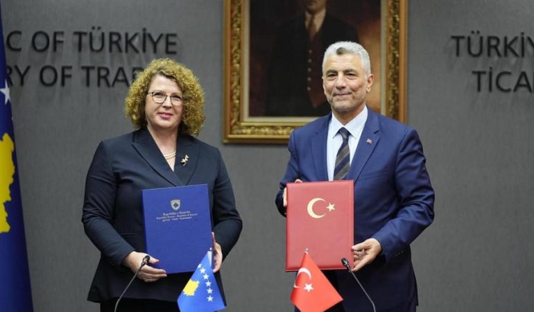 TİCARİ İLİŞKİLERİMİZ İSTİKRARLI ŞEKİLDE İLERLİYOR