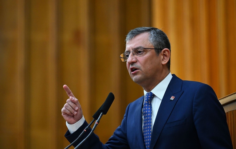 Özgür Özel’den Erken Seçim Çağrısı: ‘Seçim Hemen Olsun, Başka Adaylar Olsun