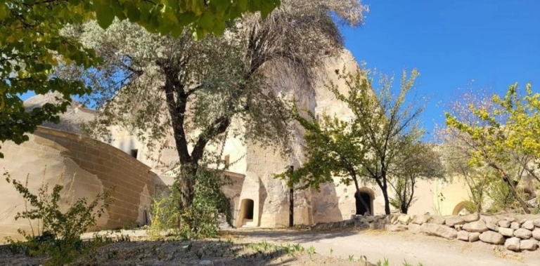 Kapadokya’nın Gizli Hazinesi: Keşlik Manastırı’nın Büyüleyici Tarihi
