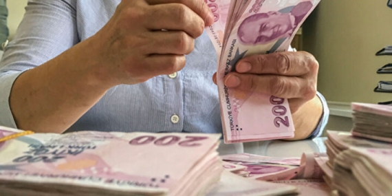 Torba Yasa’da Ev Hanımlarına Emeklilik Hakkı: 3’te 1 Prim Desteği Başlıyor