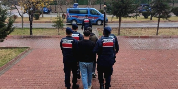 Aksaray’da Uyuşturucu Ticareti Yapan İki Kişi Tutuklandı