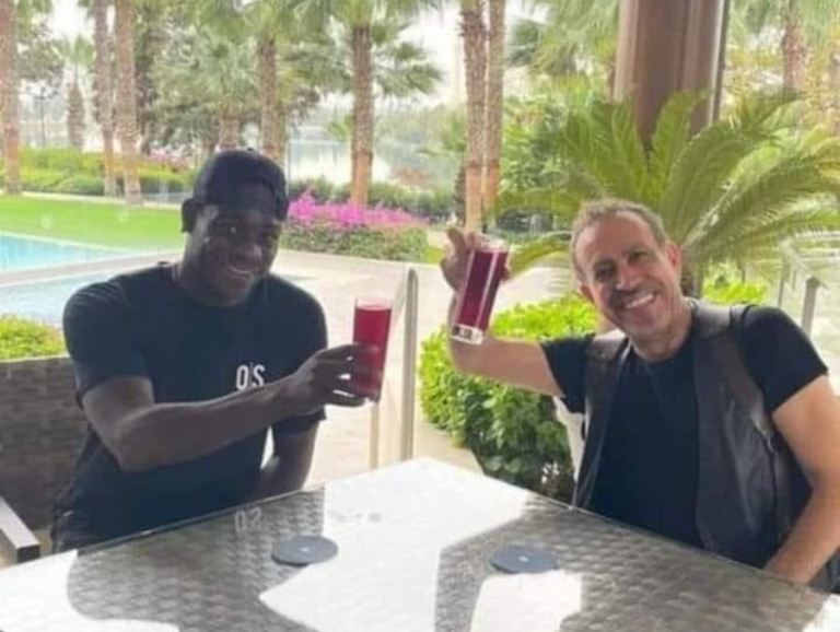 Mario Balotelli: Yeşil Sahaların Sessiz Kahramanı