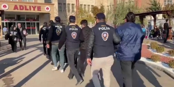 Siber Dolandırıcılara Yönelik Operasyonda 4 Şüpheli Tutuklandı