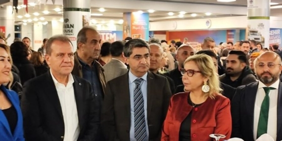 DEVA Partisi Mersin İl Başkanı Işıkbay, Sanat Fuarı’nda Sanatçılarla Buluştu