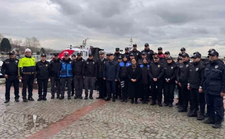 Gemi Adamı Eğitimi Başarısını Yakalayan 20 Polis Sertifikalarını Aldı
