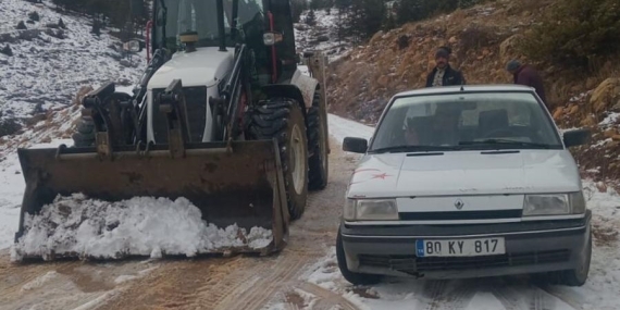 Toroslar Belediyesi Kar Nöbetinde: Yüksek Kesimlerde Yollar Ulaşıma Açıldı