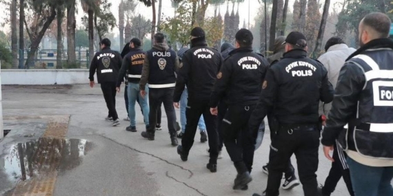Mersin’de Fuhuş Operasyonda 18 Şüpheli yakalandı