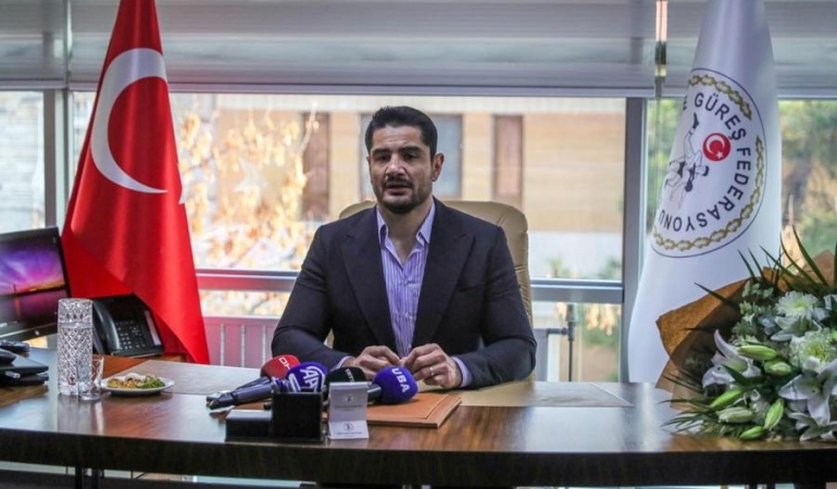 Türkiye Güreş Federasyonu Başkanı Taha Akgül, göreve başladı